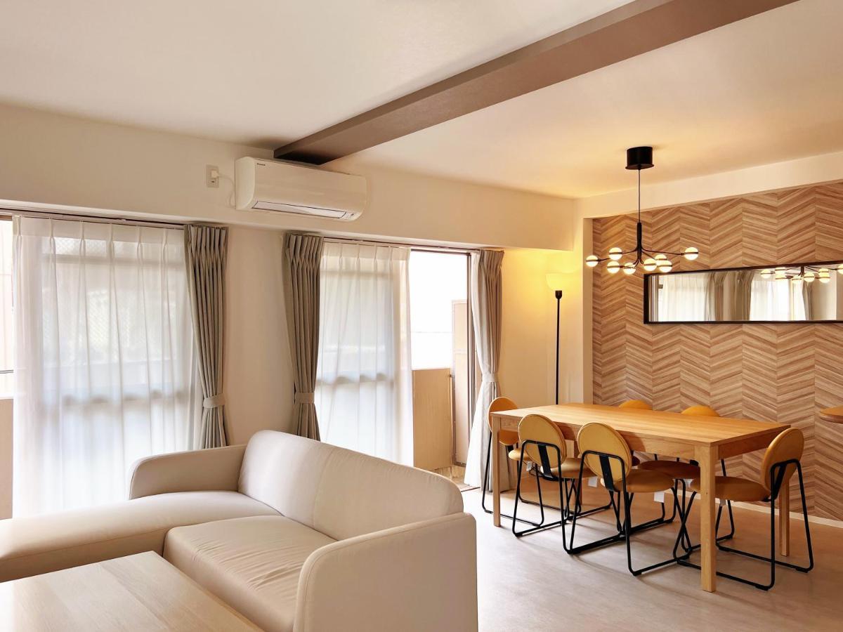Dio Higashi Shinsaibashi Apartamento Osaca Exterior foto